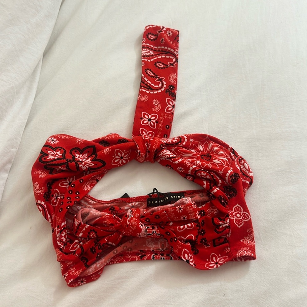Mixology bandana print halter neck bandeau style with tie crop top